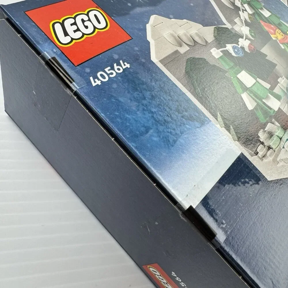 LEGO: Winter Elves Scene 40564 Limited Edition Holiday Set Christmas